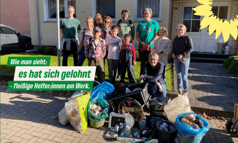 Grüne sammeln Müll in Bad Lippspringe